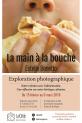 Affiche - La main à la bouche